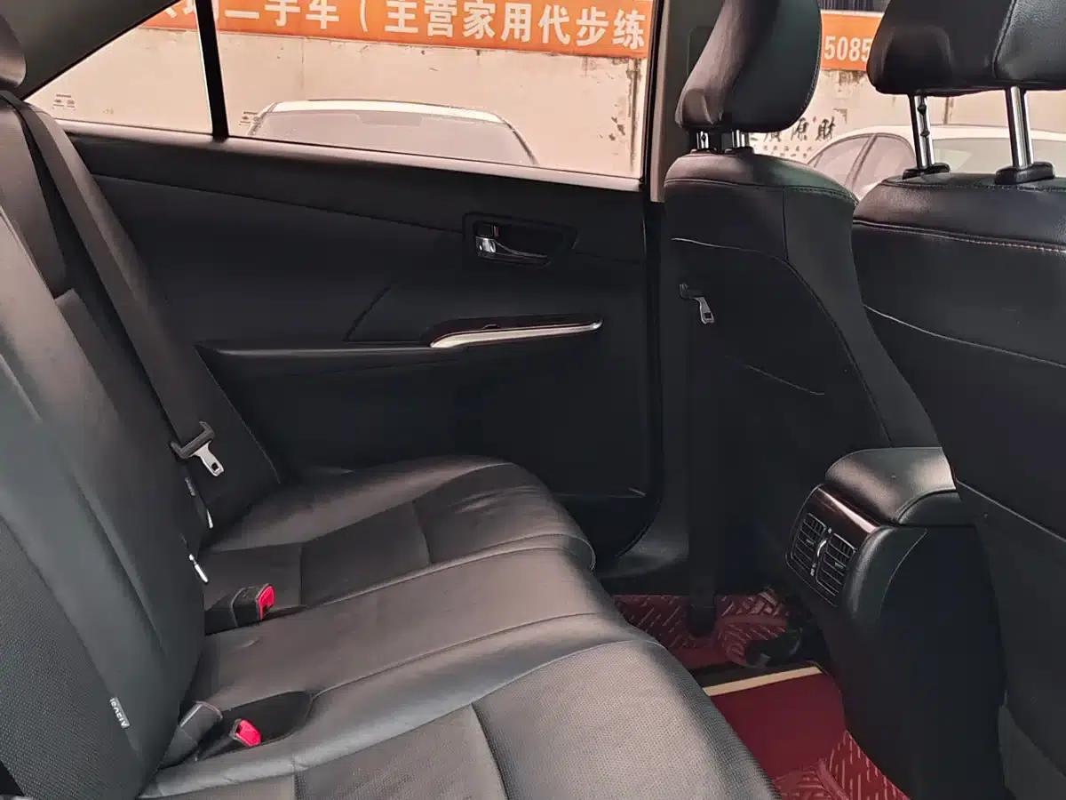 Camry 2016 2.0G 10th Anniversary Leading Edition — миниатюра 11