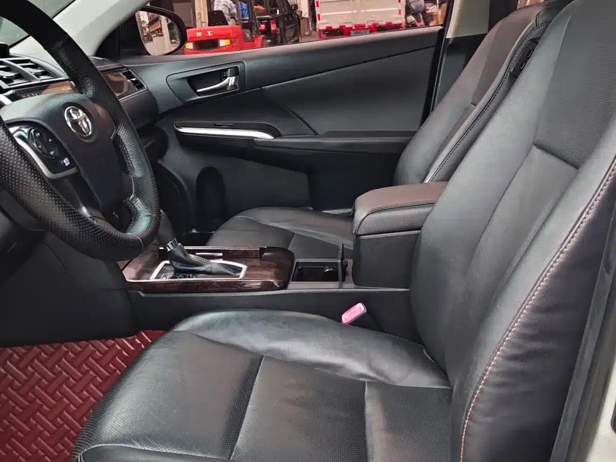 Camry 2016 2.0G 10th Anniversary Leading Edition — миниатюра 12