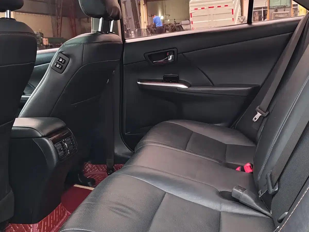 Camry 2016 2.0G 10th Anniversary Leading Edition — миниатюра 13
