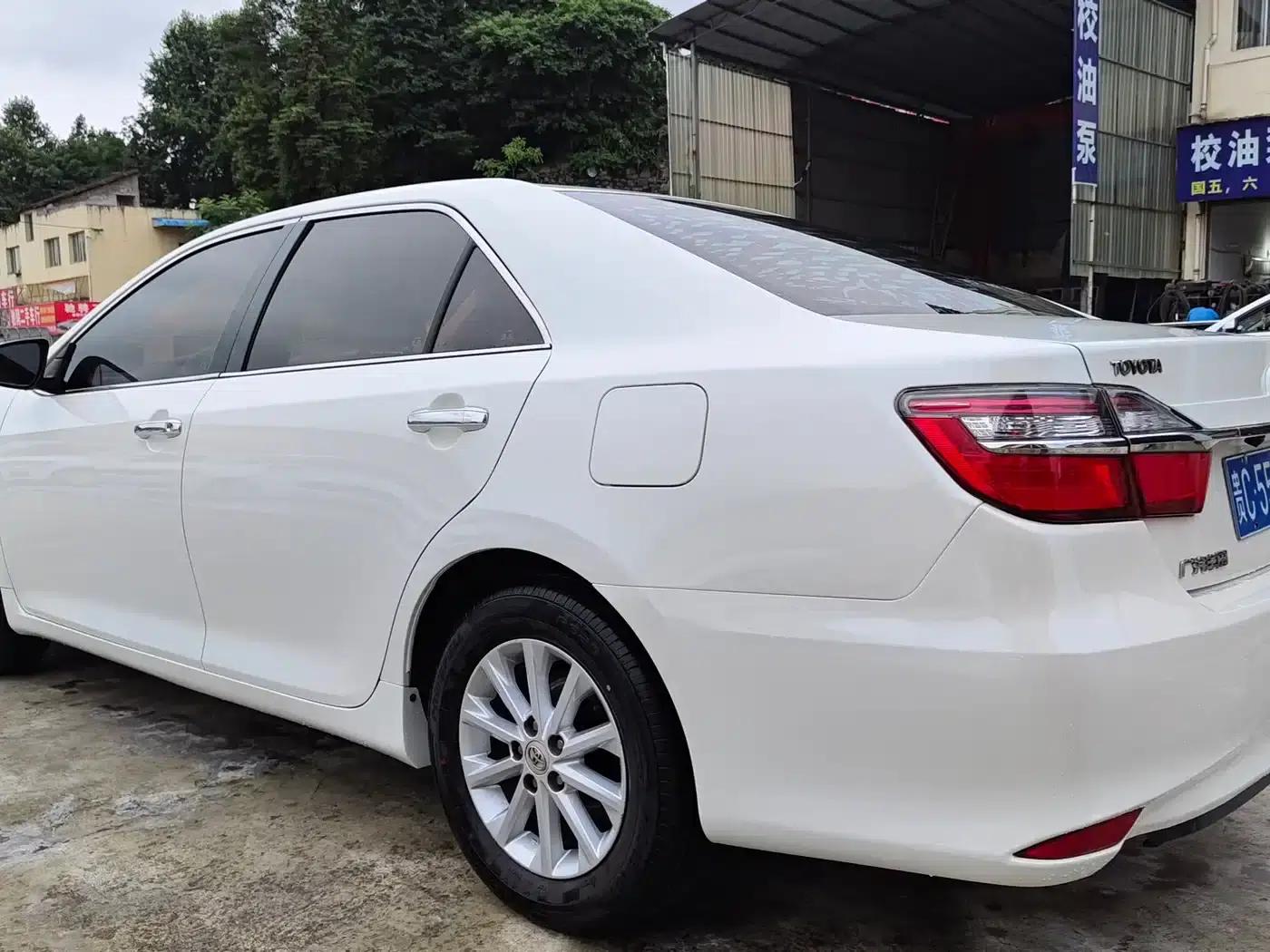 Camry 2016 2.0G 10th Anniversary Leading Edition — миниатюра 7
