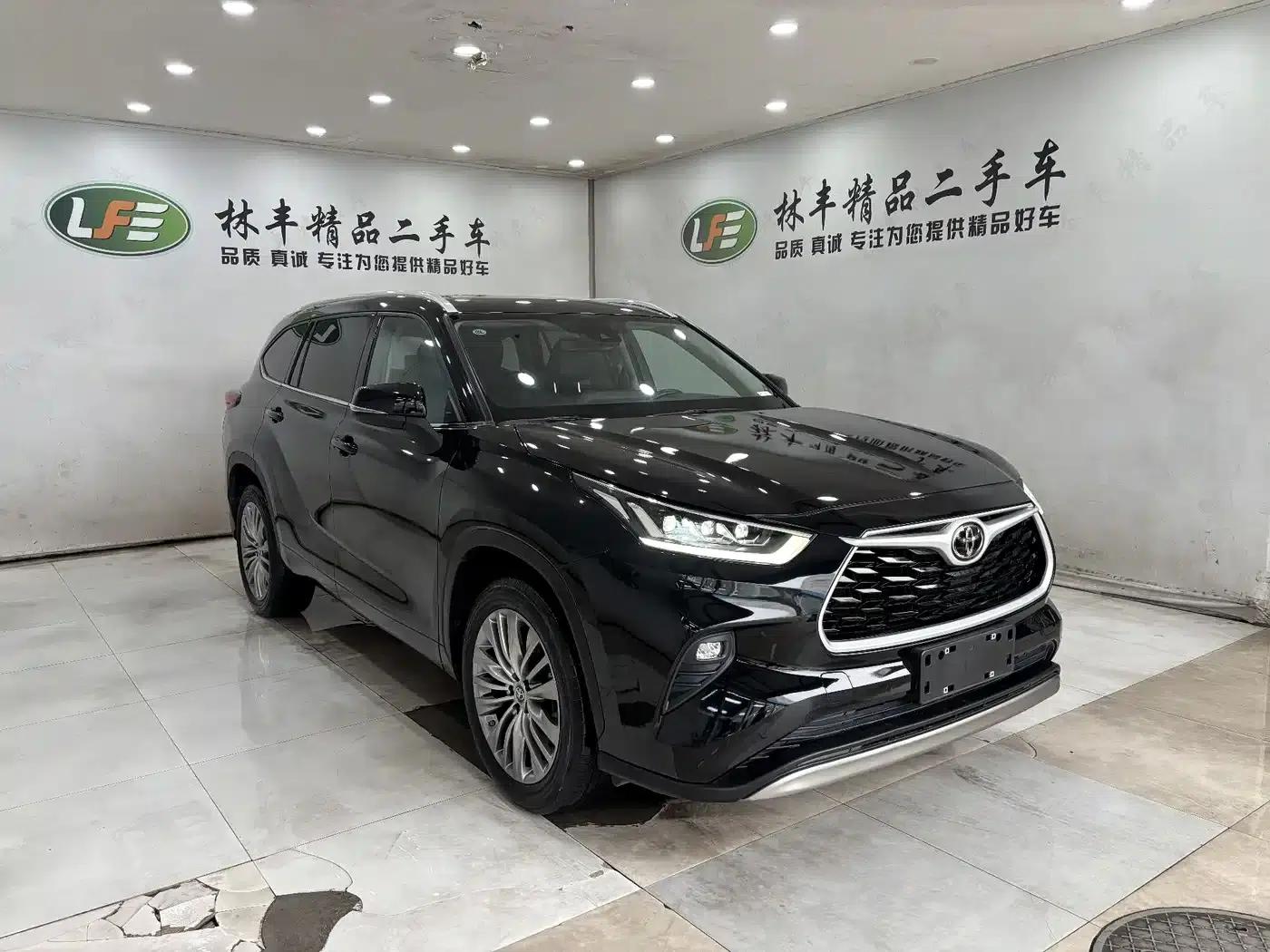 2022 Toyota Highlander 380T AWD Premium 7-seater — миниатюра 3