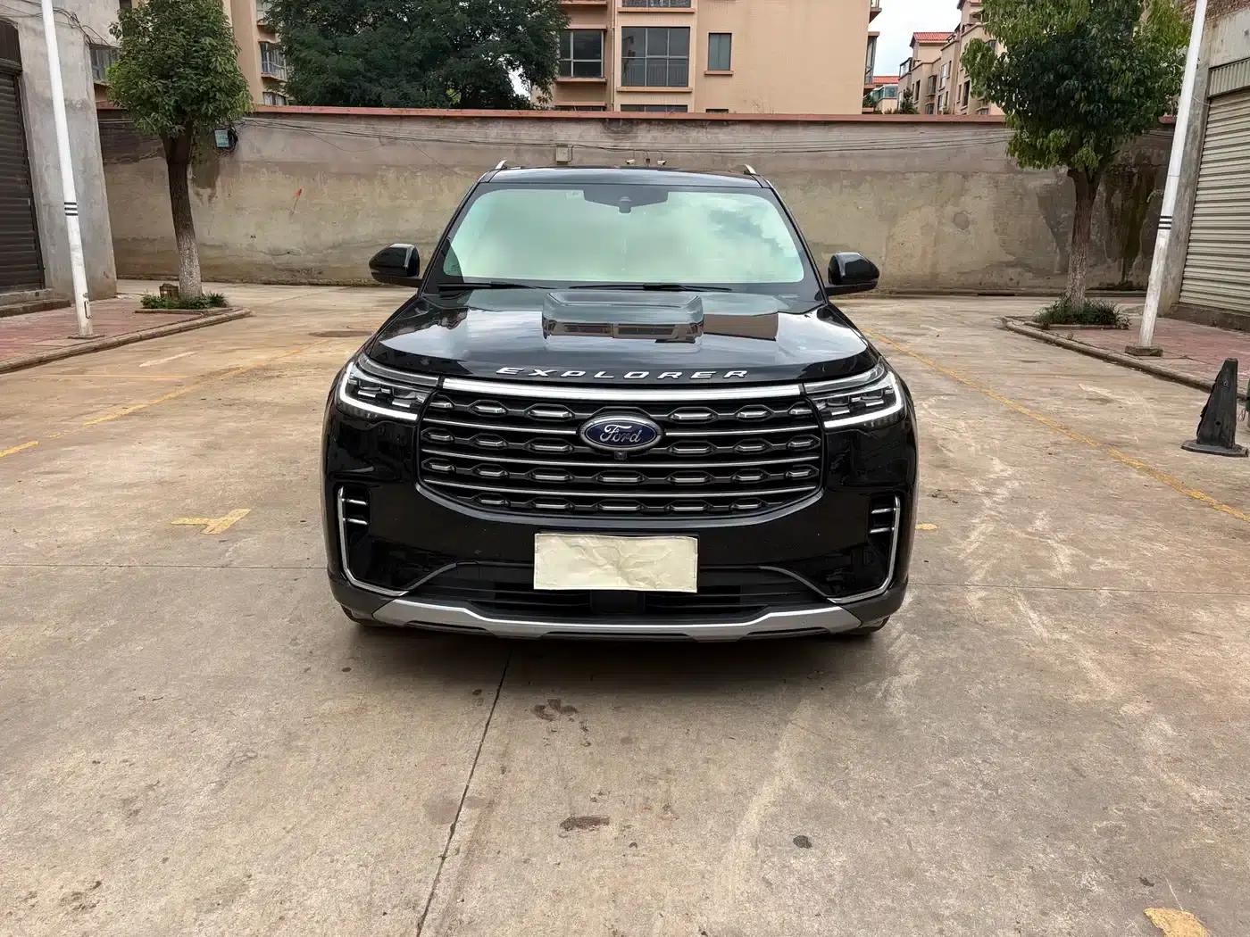 Explorer 2023 EcoBoost 285 4WD Fashion Plus Edition 6-seater — миниатюра 1