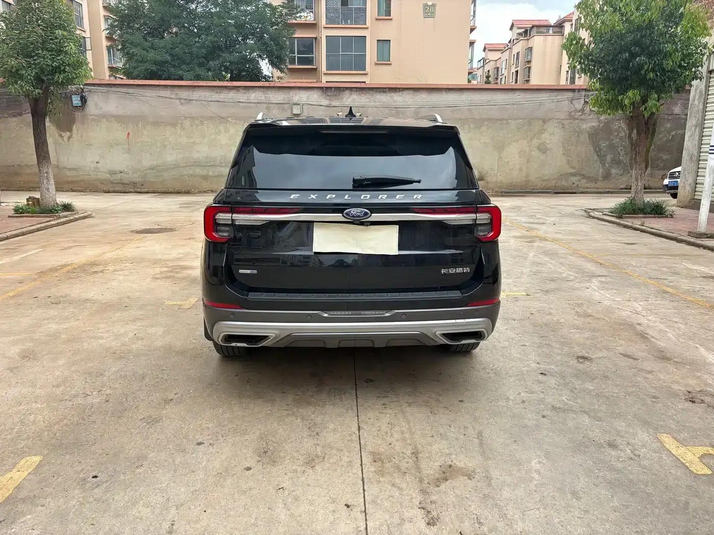 Explorer 2023 EcoBoost 285 4WD Fashion Plus Edition 6-seater — миниатюра 5