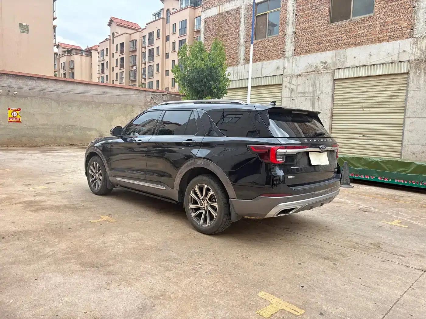 Explorer 2023 EcoBoost 285 4WD Fashion Plus Edition 6-seater — миниатюра 7