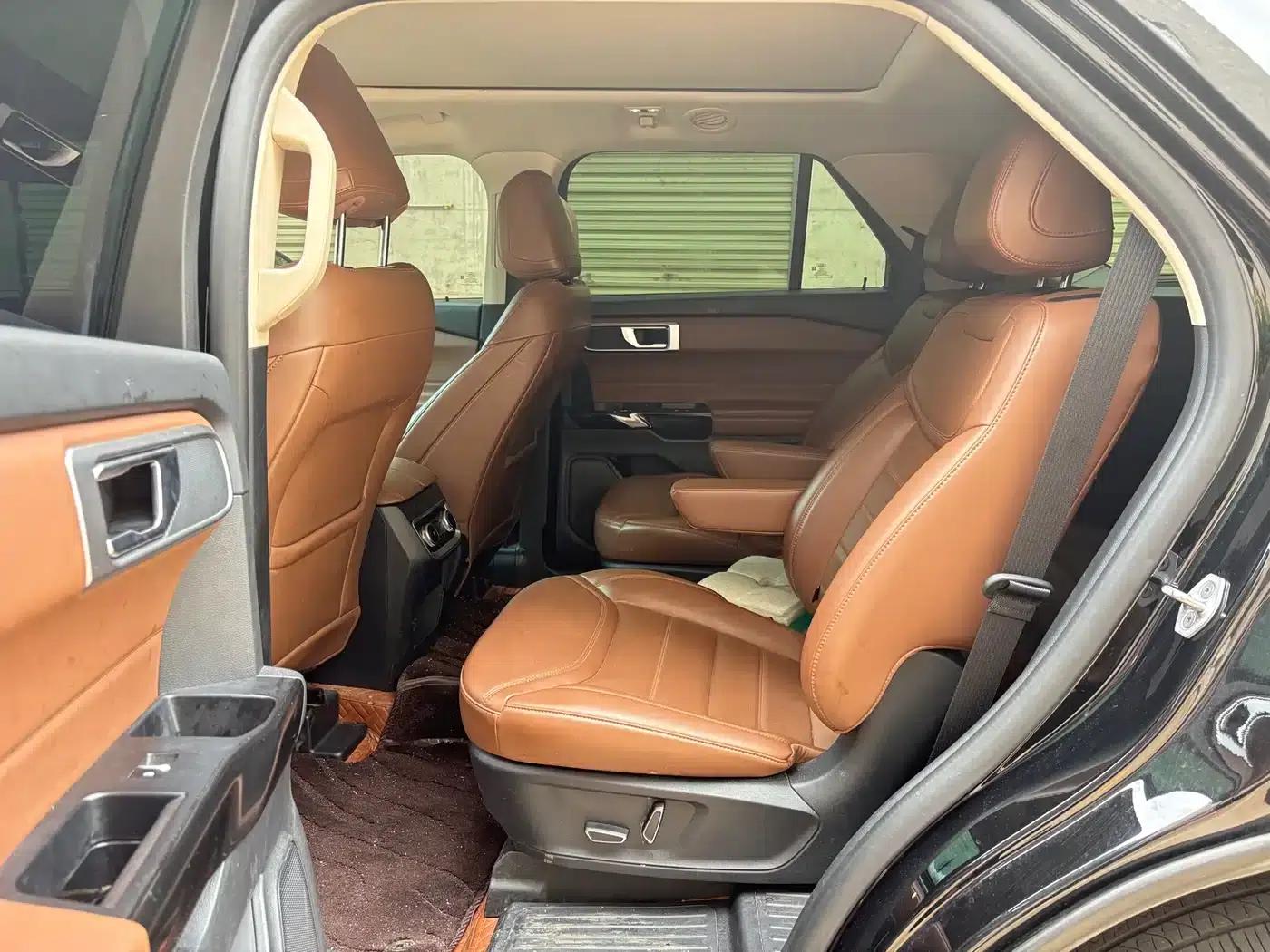 Explorer 2023 EcoBoost 285 4WD Fashion Plus Edition 6-seater — миниатюра 9