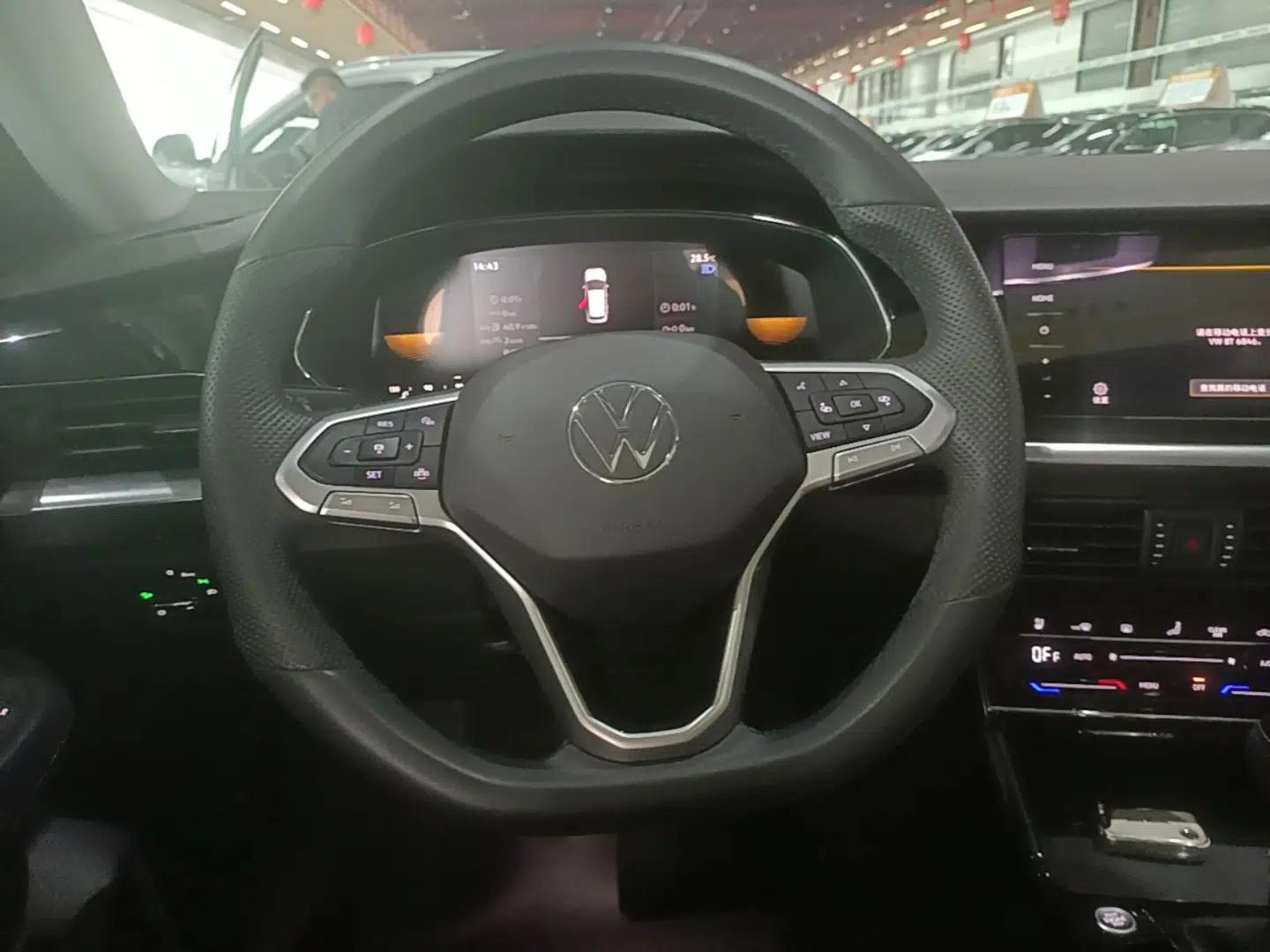 Volkswagen Passat 2025 Outstanding Model 330TSI Starry Elite Edition — миниатюра 13