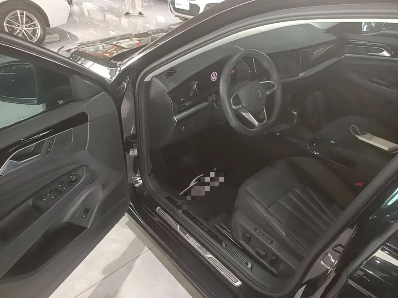 Volkswagen Passat 2025 Outstanding Model 330TSI Starry Elite Edition — миниатюра 18