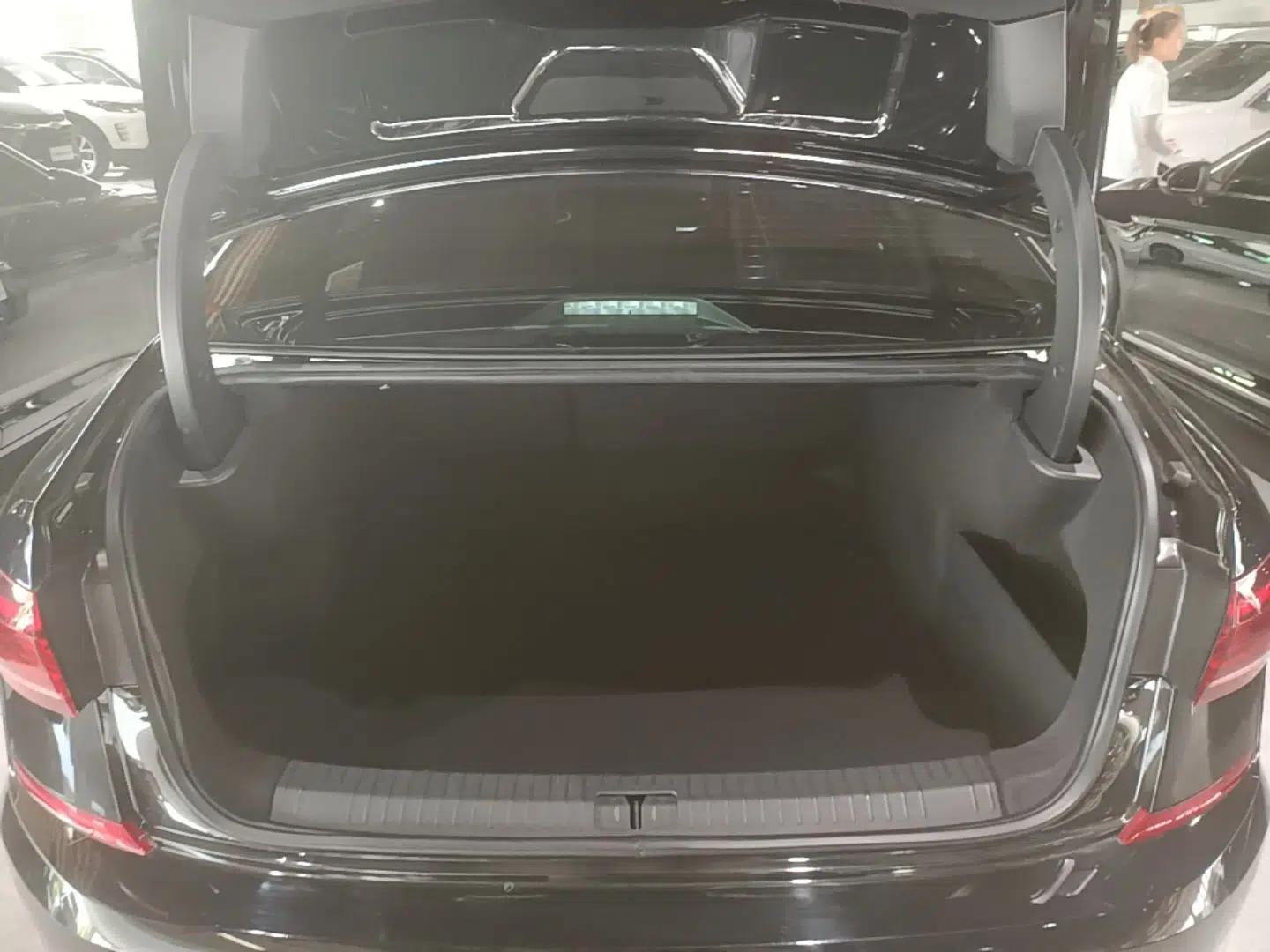 Volkswagen Passat 2025 Outstanding Model 330TSI Starry Elite Edition — миниатюра 22