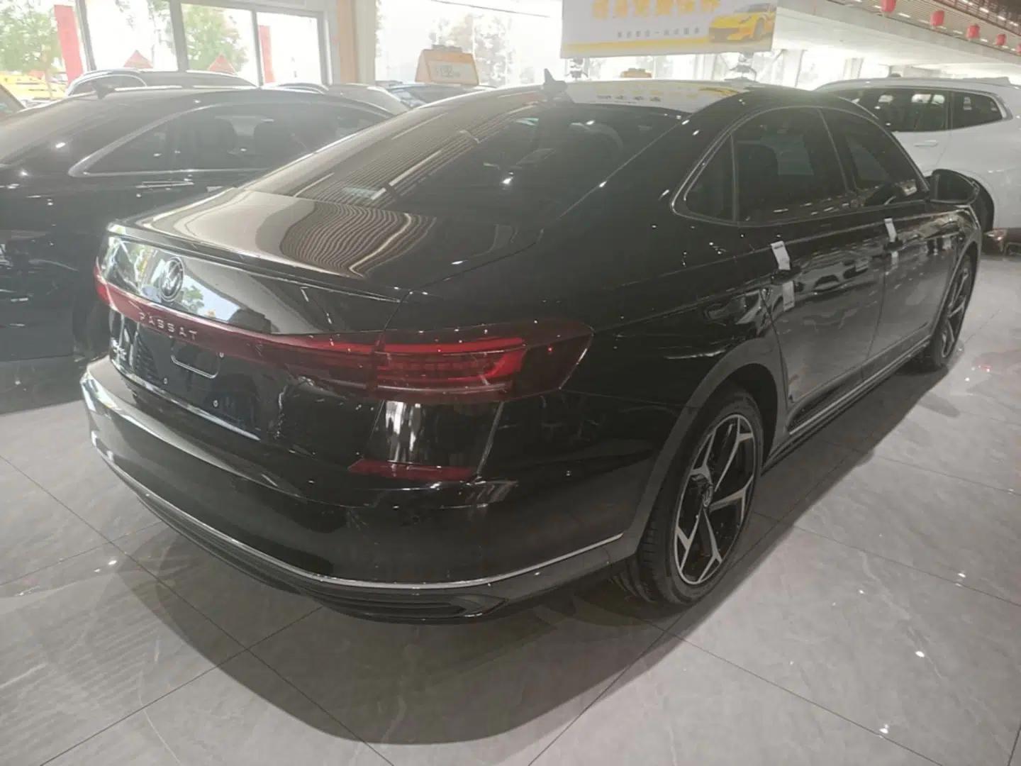Volkswagen Passat 2025 Outstanding Model 330TSI Starry Elite Edition — миниатюра 6