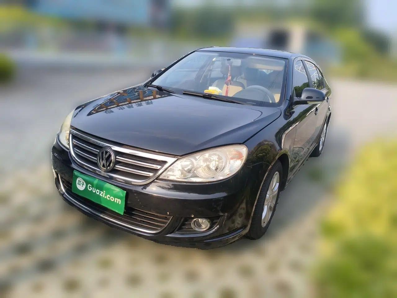 Volkswagen Lavida 2011 1.6L Automatic Premium Edition — миниатюра 1