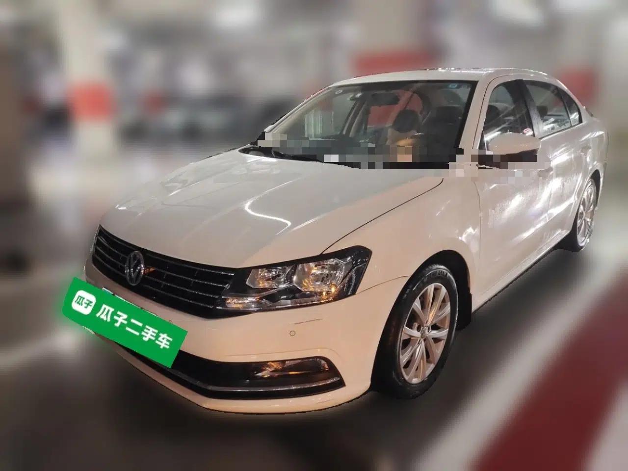 Volkswagen Lavida 2015 230TSI DSG Comfort Edition — миниатюра 1