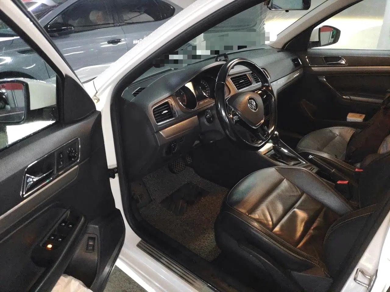 Volkswagen Lavida 2015 230TSI DSG Comfort Edition — миниатюра 16