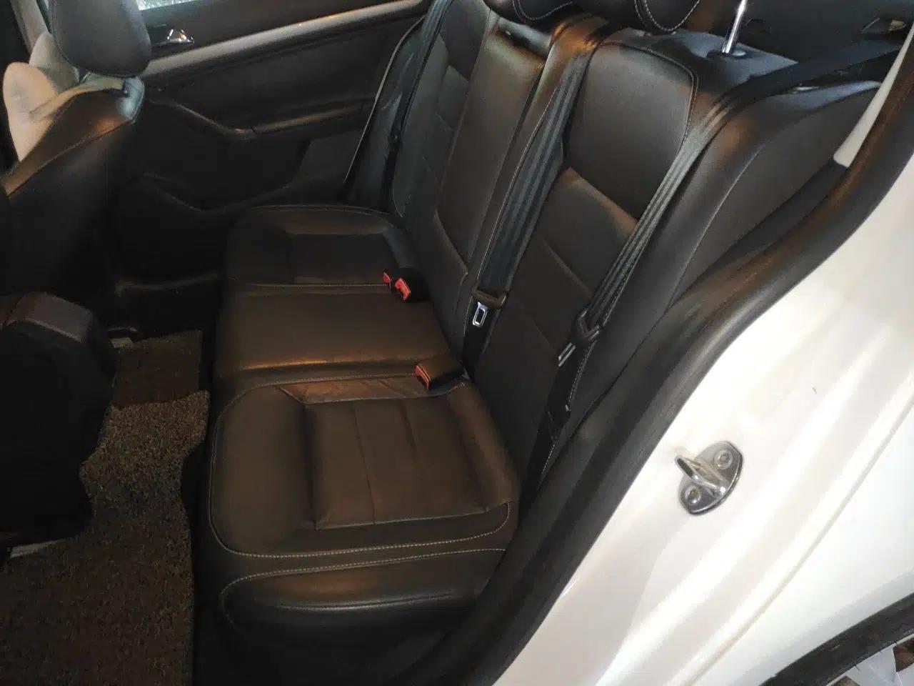 Volkswagen Lavida 2015 230TSI DSG Comfort Edition — миниатюра 17