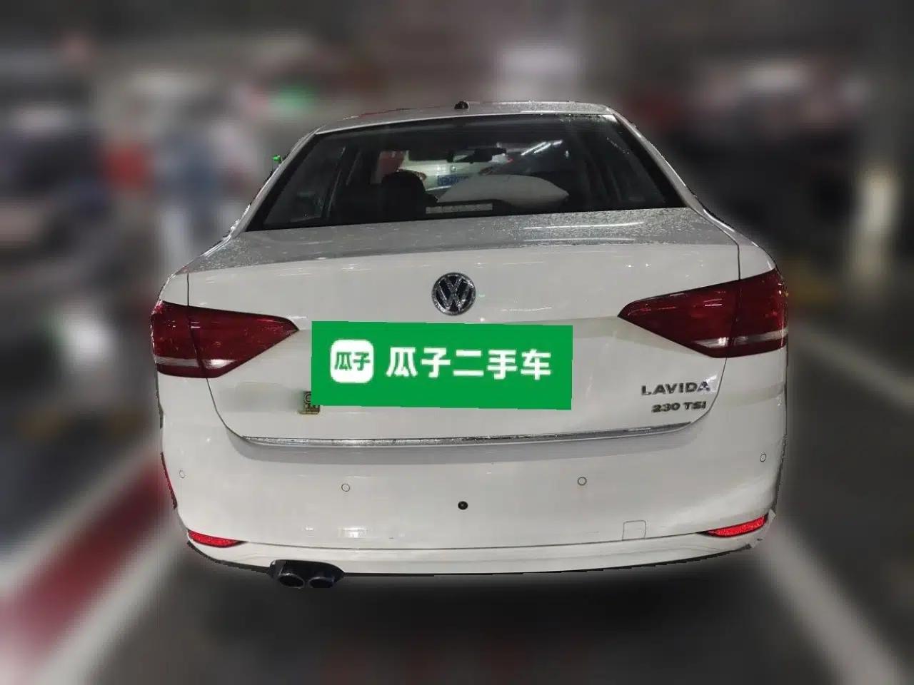 Volkswagen Lavida 2015 230TSI DSG Comfort Edition — миниатюра 5