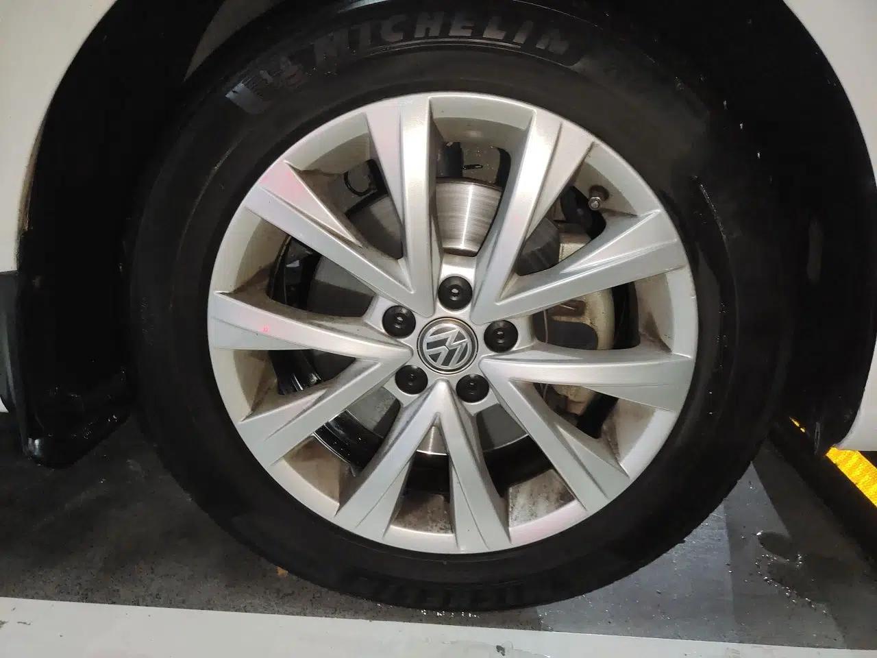 Volkswagen Lavida 2015 230TSI DSG Comfort Edition — миниатюра 8