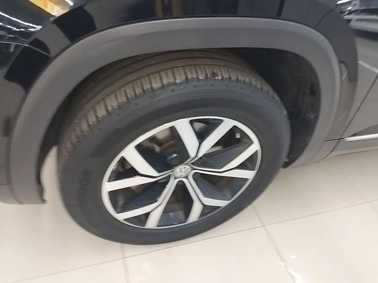 Volkswagen Teramont 2020 330TSI Two-Wheel-Drive Luxury Edition China VI Standard — миниатюра 15