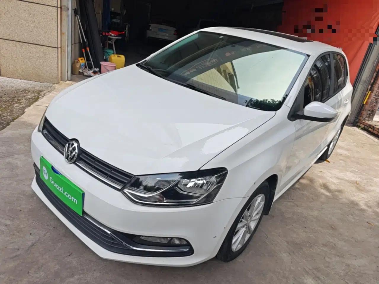 Volkswagen Polo 2016 1.6L Automatic Comfort Model — миниатюра 1