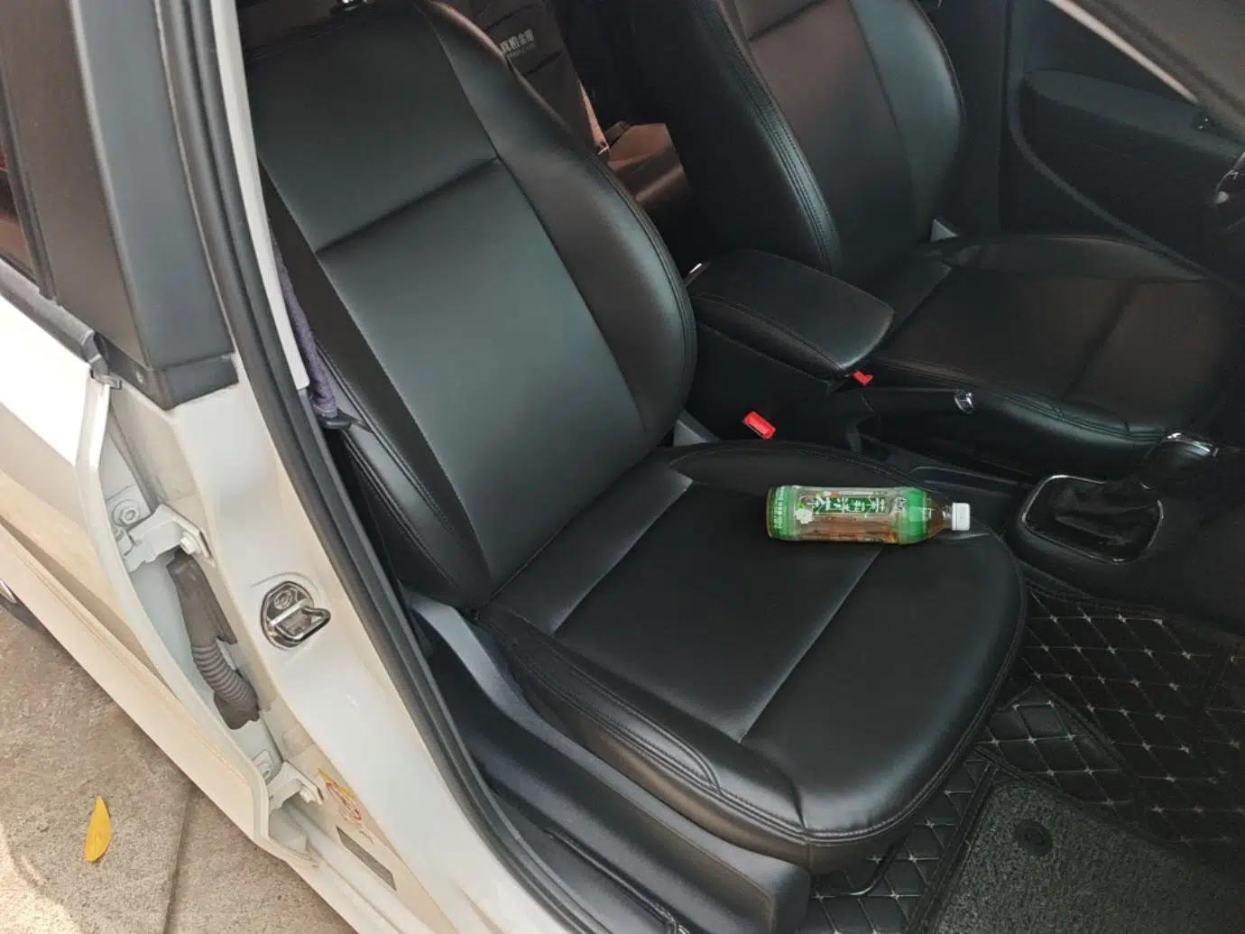 Volkswagen Polo 2016 1.6L Automatic Comfort Model — миниатюра 19