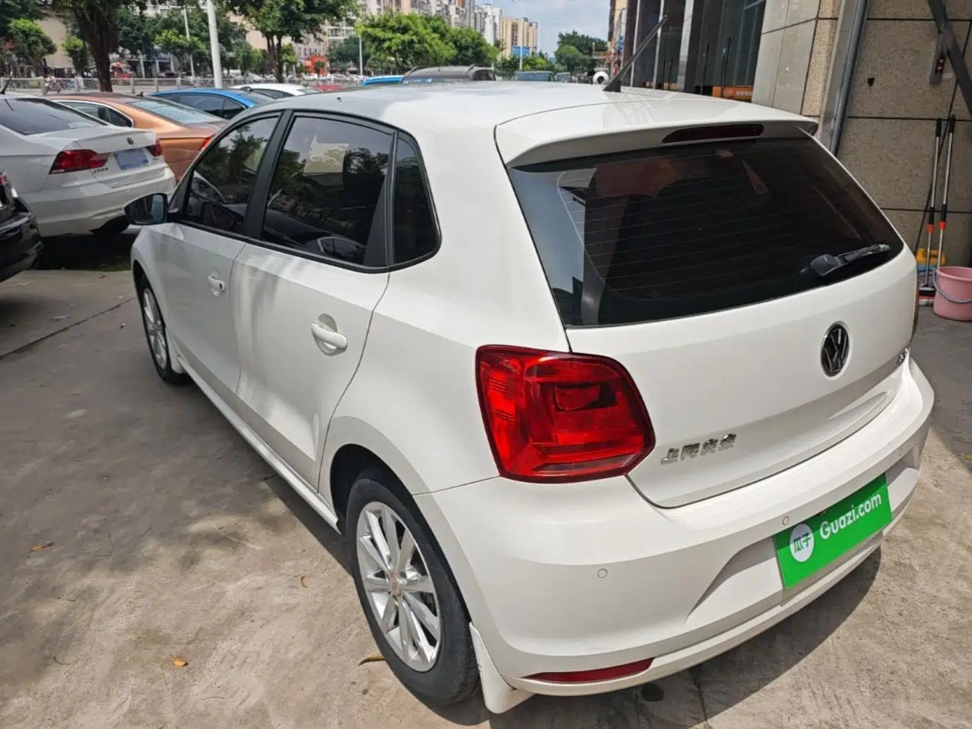 Volkswagen Polo 2016 1.6L Automatic Comfort Model — миниатюра 4