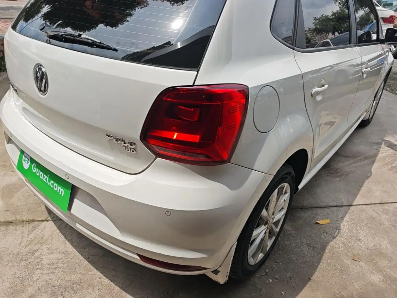 Volkswagen Polo 2016 1.6L Automatic Comfort Model — миниатюра 9