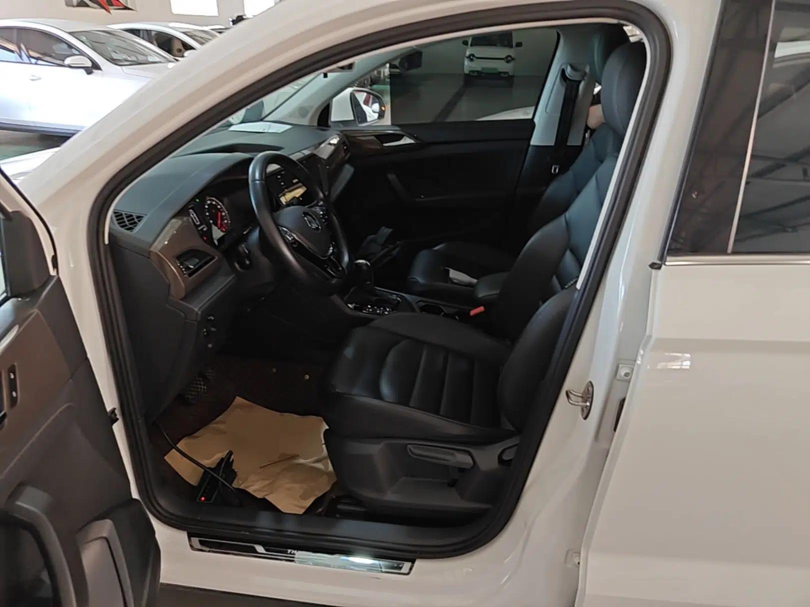Volkswagen Tharu 2019 280TSI Two-Wheel Drive Luxury Version China VI Standard — миниатюра 17