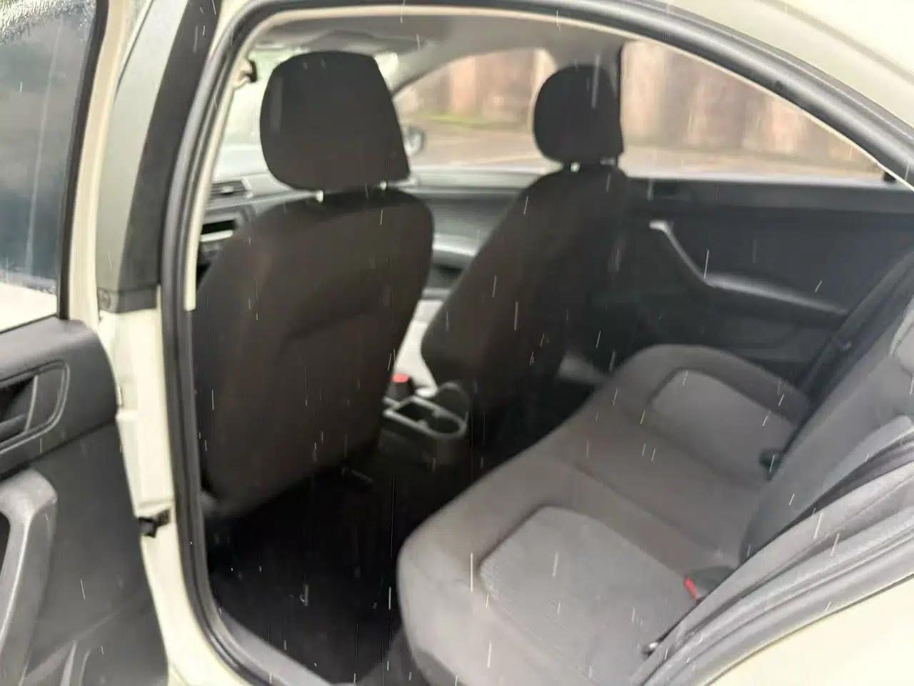 Volkswagen Santana 2016 1.4L Manual Fashion Edition — миниатюра 20