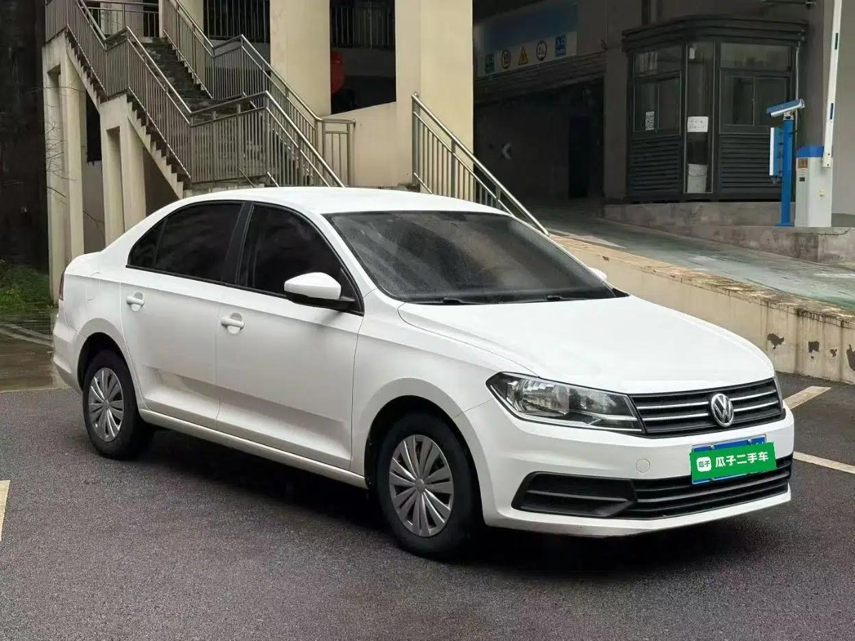 Volkswagen Santana 2016 1.4L Manual Fashion Edition — миниатюра 3
