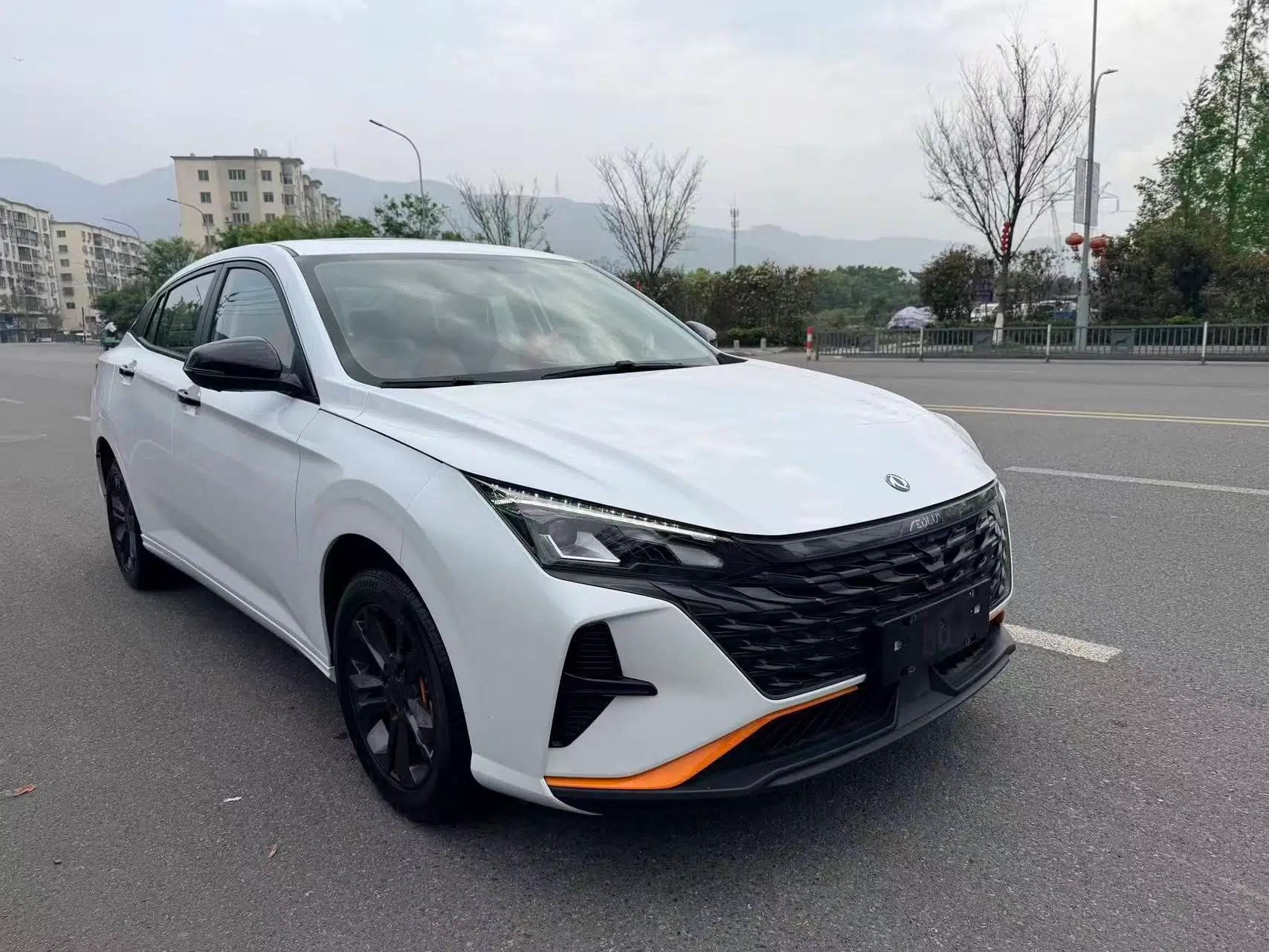 Dongfeng Aeolus Yixuan 2023 Mach Edition 1.5L Automatic Chasing Shadow Version — миниатюра 4
