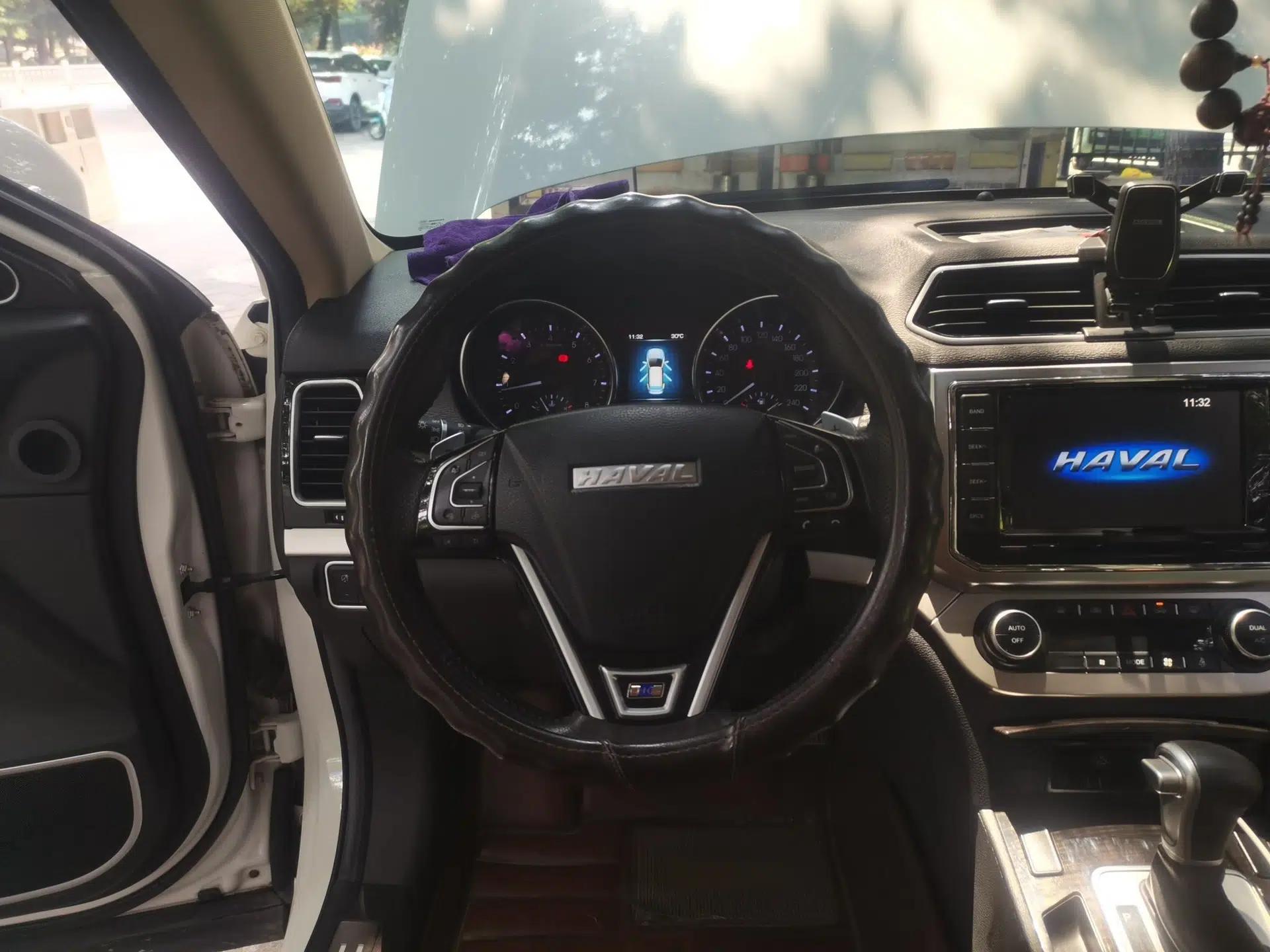 Haval H6 Coupe 2016 Blue Label 1.5T Automatic Two-Wheel Drive Urban Model — миниатюра 10