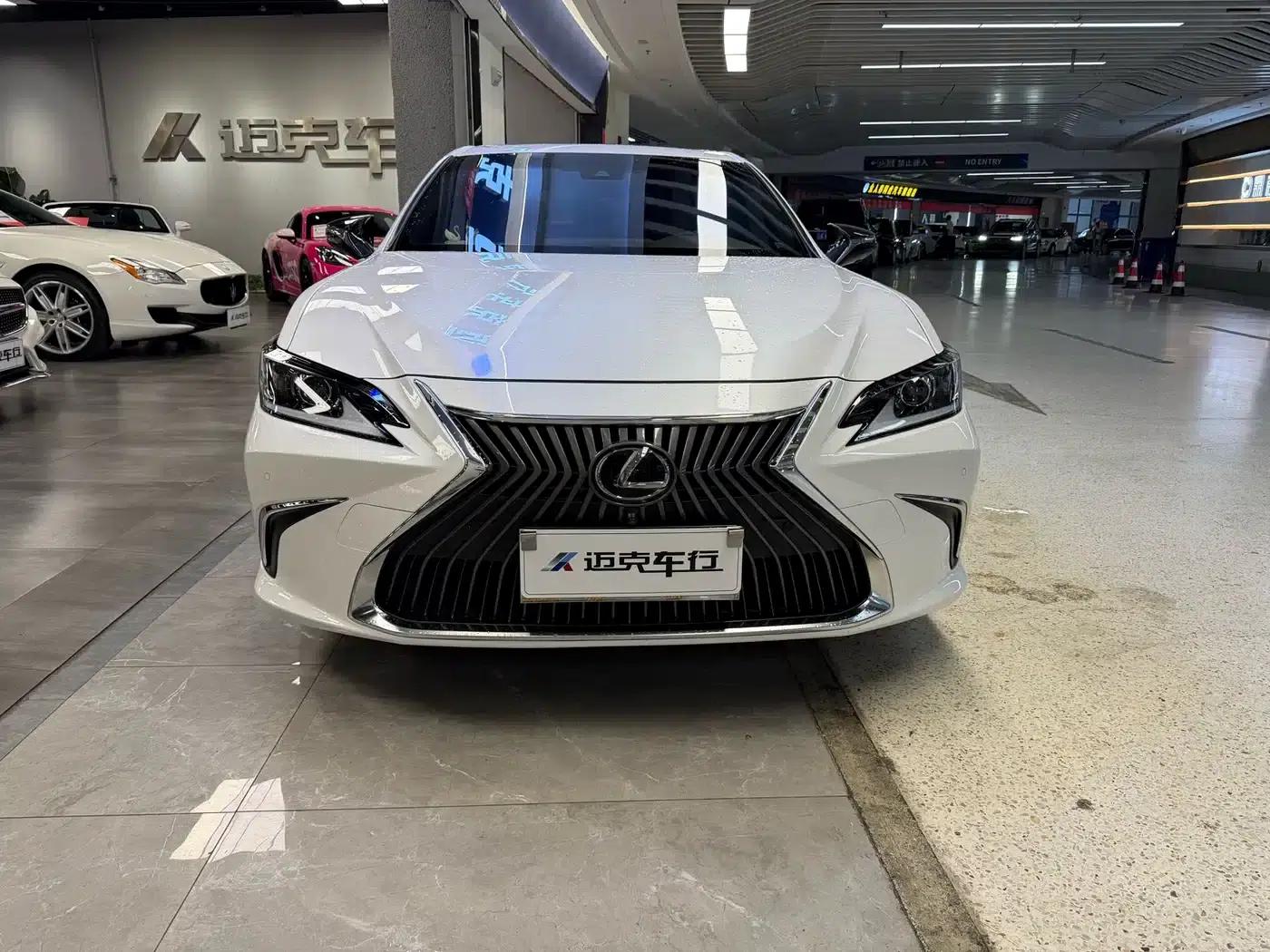 Lexus ES 2020 200 Excellence Edition — миниатюра 4