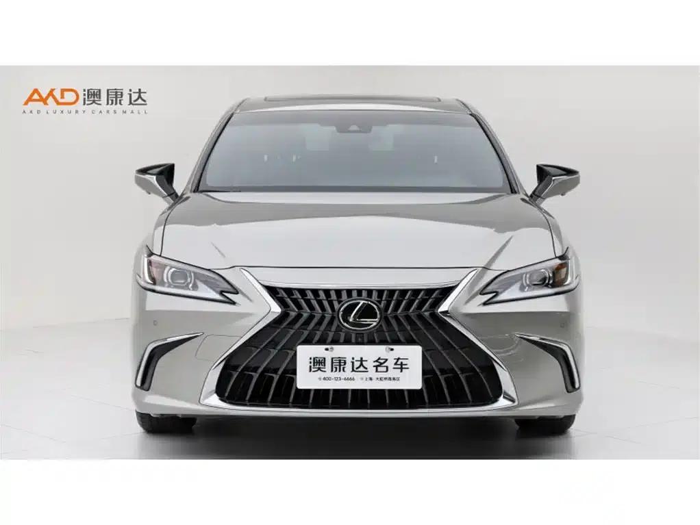 Lexus ES200/2.0/2023/Premium Edition — миниатюра 2