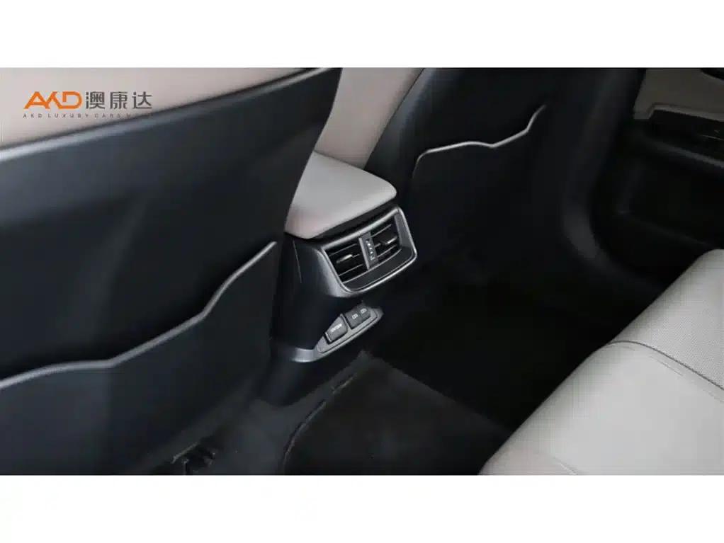 Lexus ES200/2.0/2023/Premium Edition — миниатюра 9