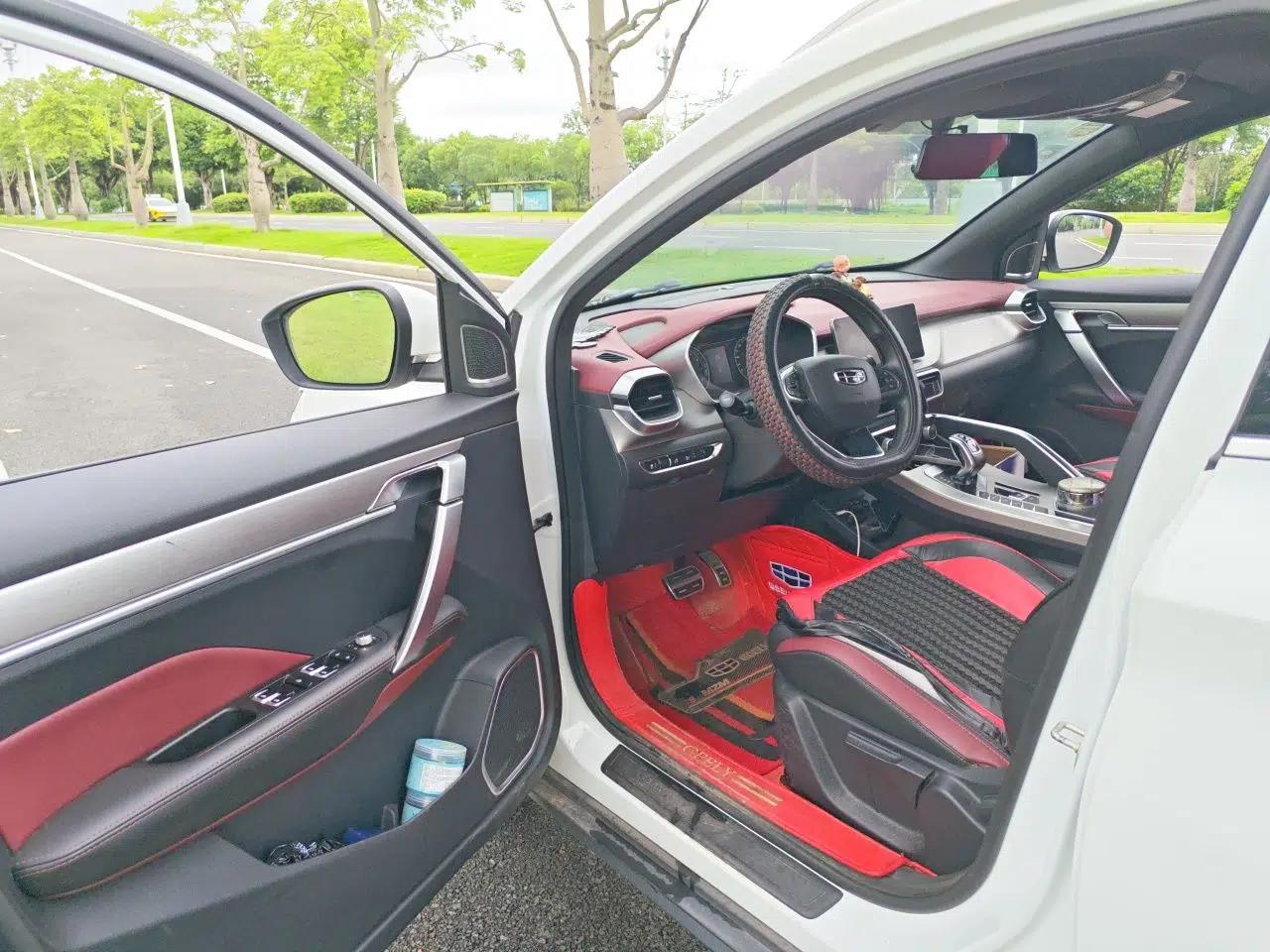 Geely Auto Coolray 2020 PRO 260T DCT Knight — миниатюра 16