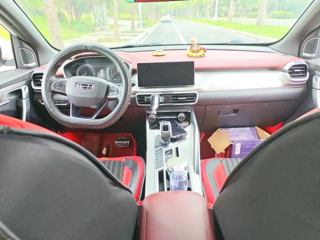 Geely Auto Coolray 2020 PRO 260T DCT Knight — миниатюра 9