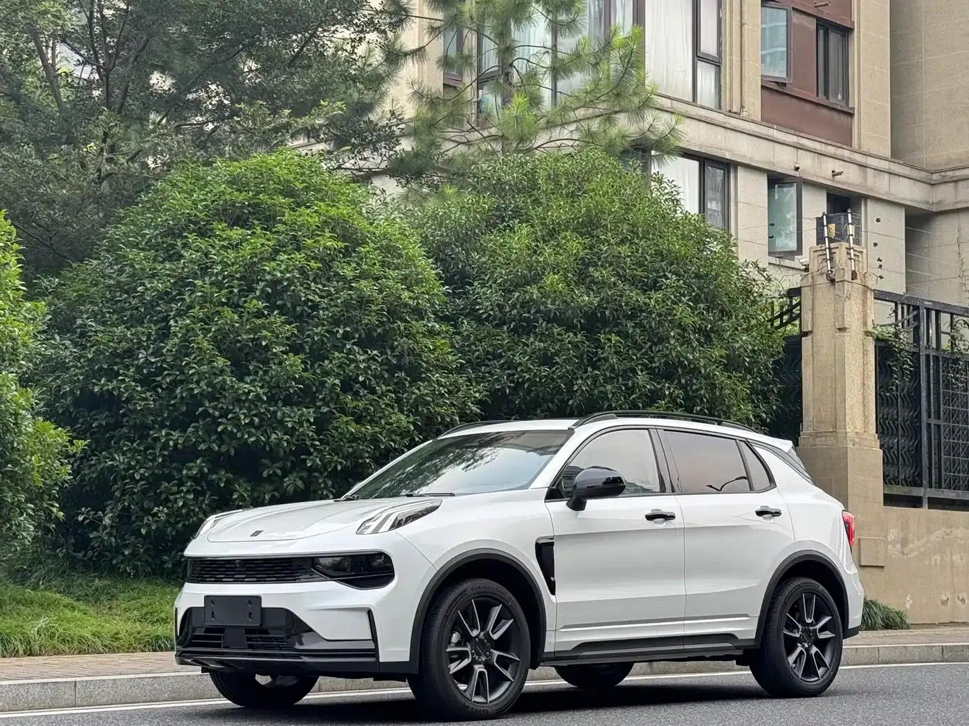 Lynk & Co 01 2025 2.0TD Two-Wheel Drive Refreshed Pro Edition — миниатюра 1