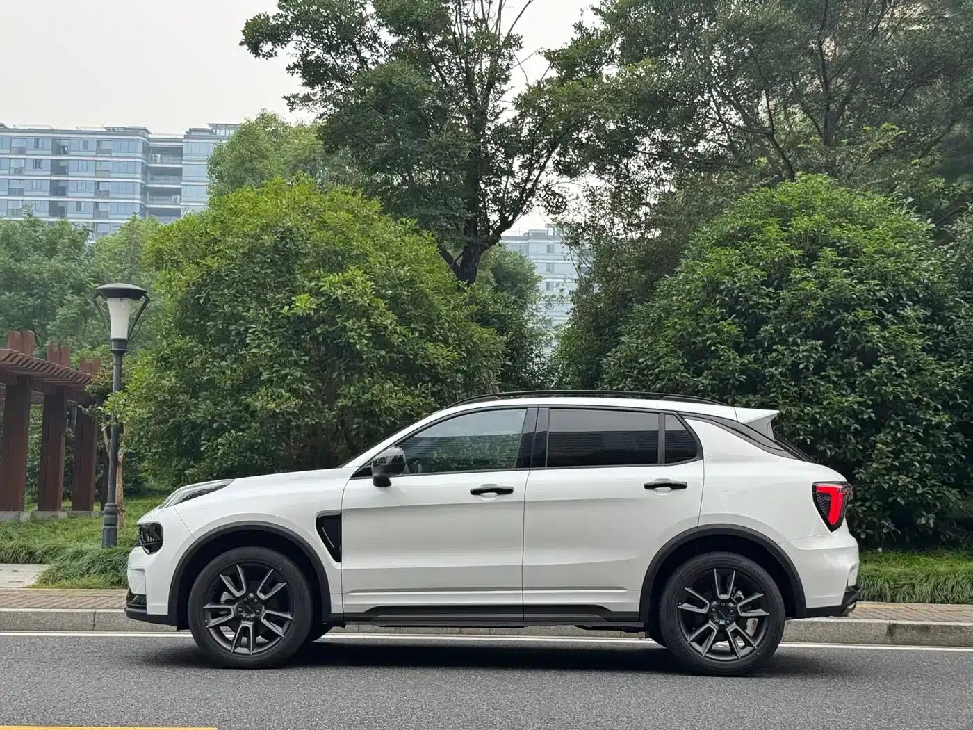 Lynk & Co 01 2025 2.0TD Two-Wheel Drive Refreshed Pro Edition — миниатюра 3