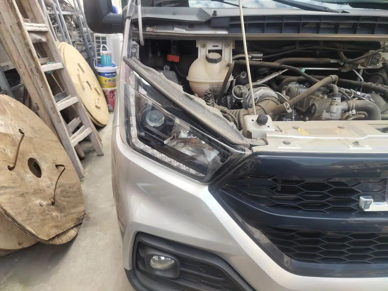 JMC Transit 2021 2.8T Space King Standard Version Short Wheelbase Mid-Height Roof 6-Seater Diesel Euro VI JX493 — миниатюра 7