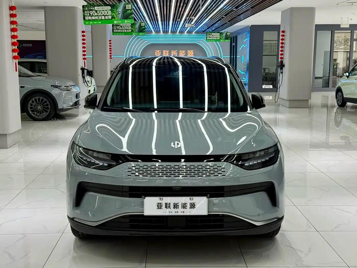 Leapmotor C11 2024 Range Extended 300 Premium Edition — миниатюра 2