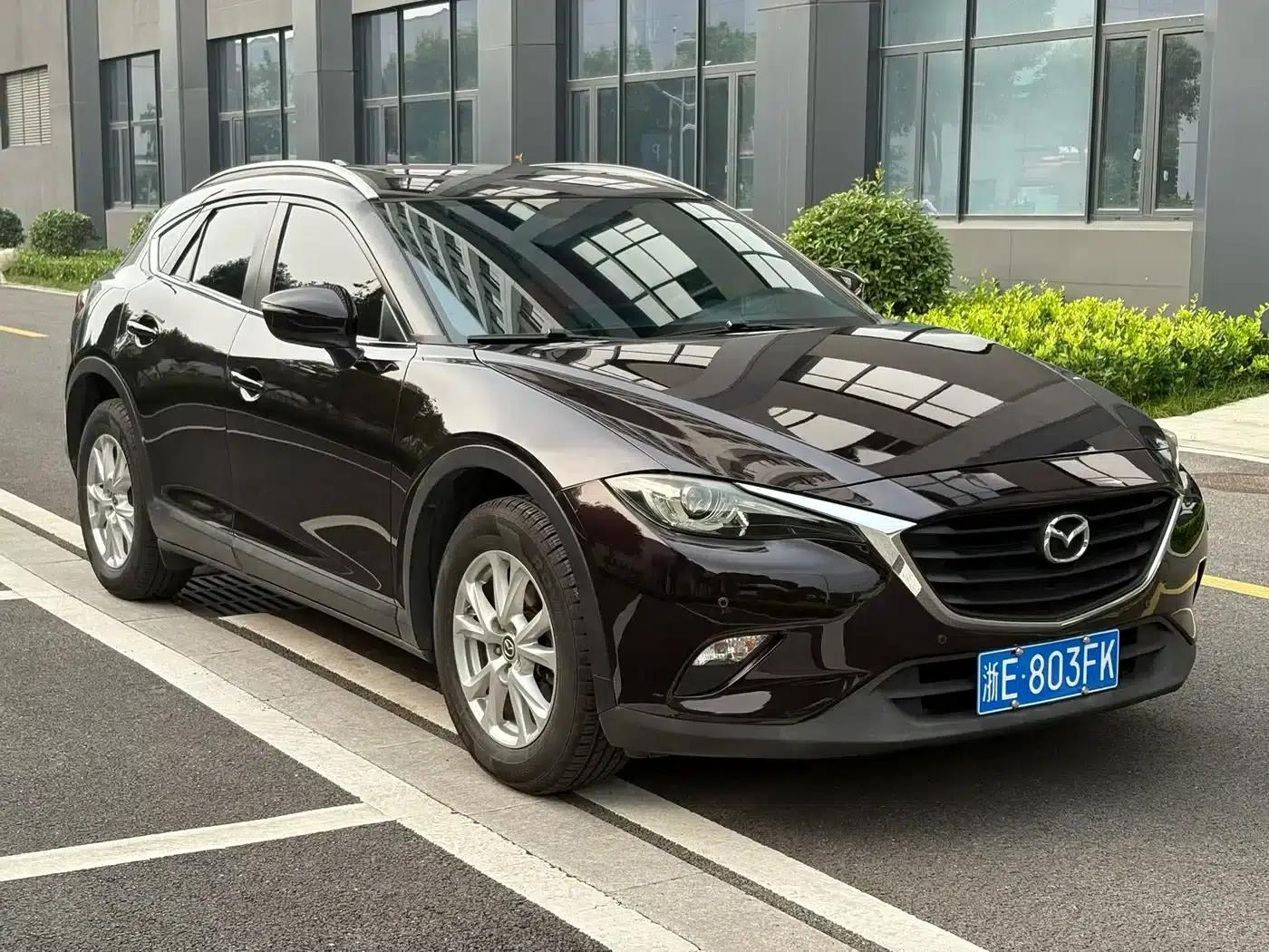 Mazda CX-4 2018 2.0L Automatic 2WD Blue Sky Premium Edition — миниатюра 3