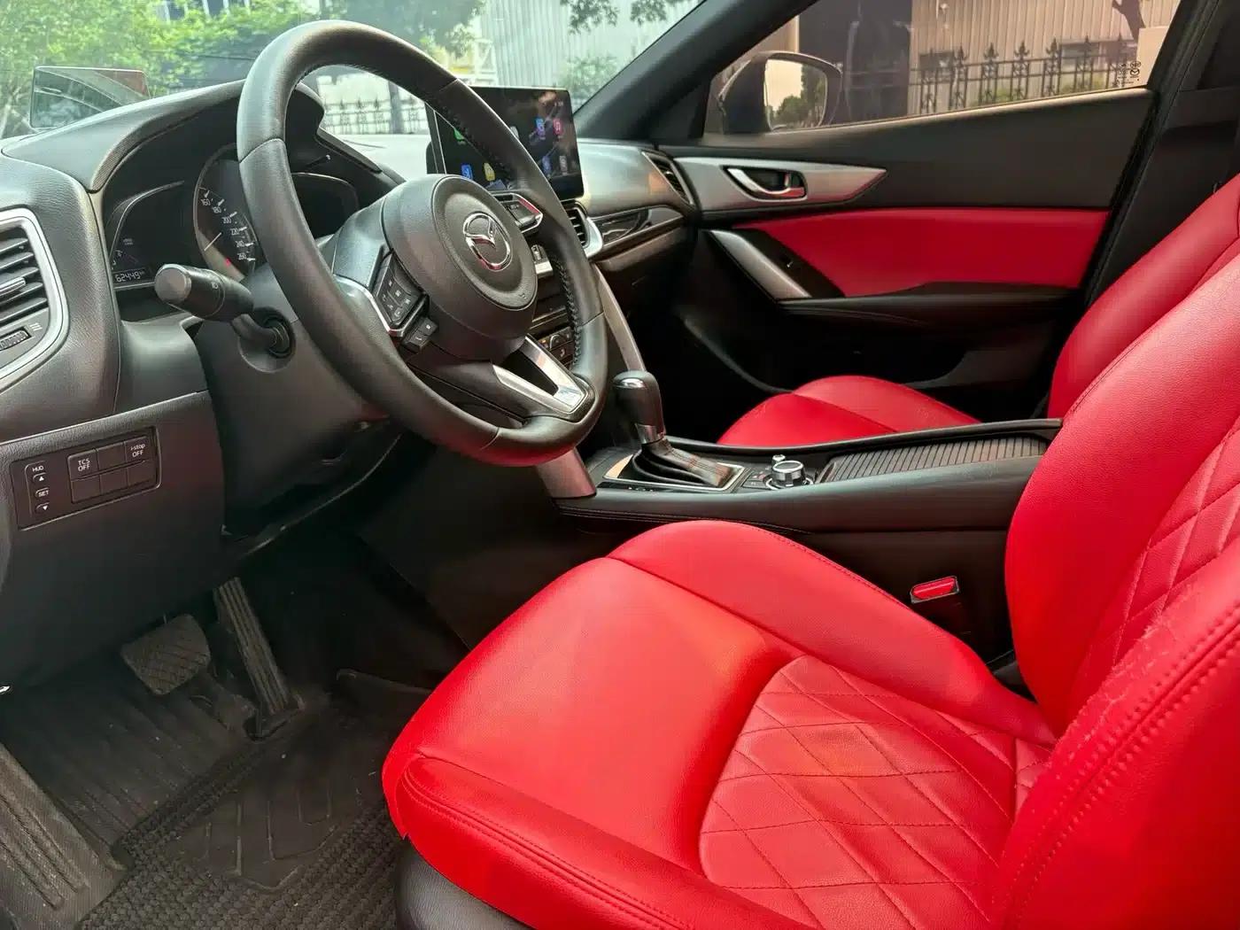 Mazda CX-4 2018 2.0L Automatic 2WD Blue Sky Premium Edition — миниатюра 4