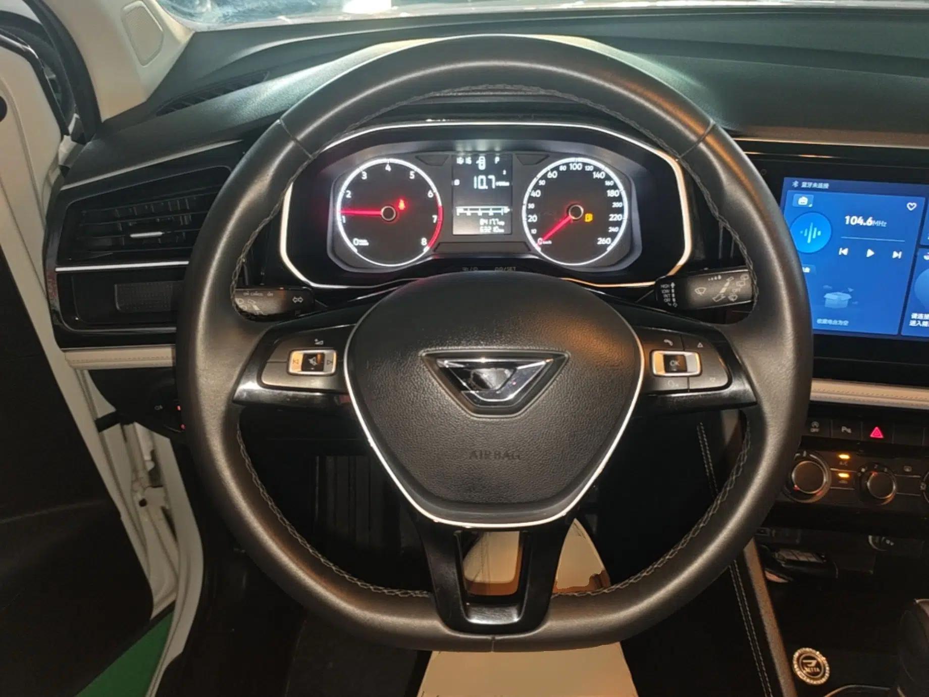 Jetta VS5 2023 280TSI Automatic Enjoyment Model — миниатюра 13
