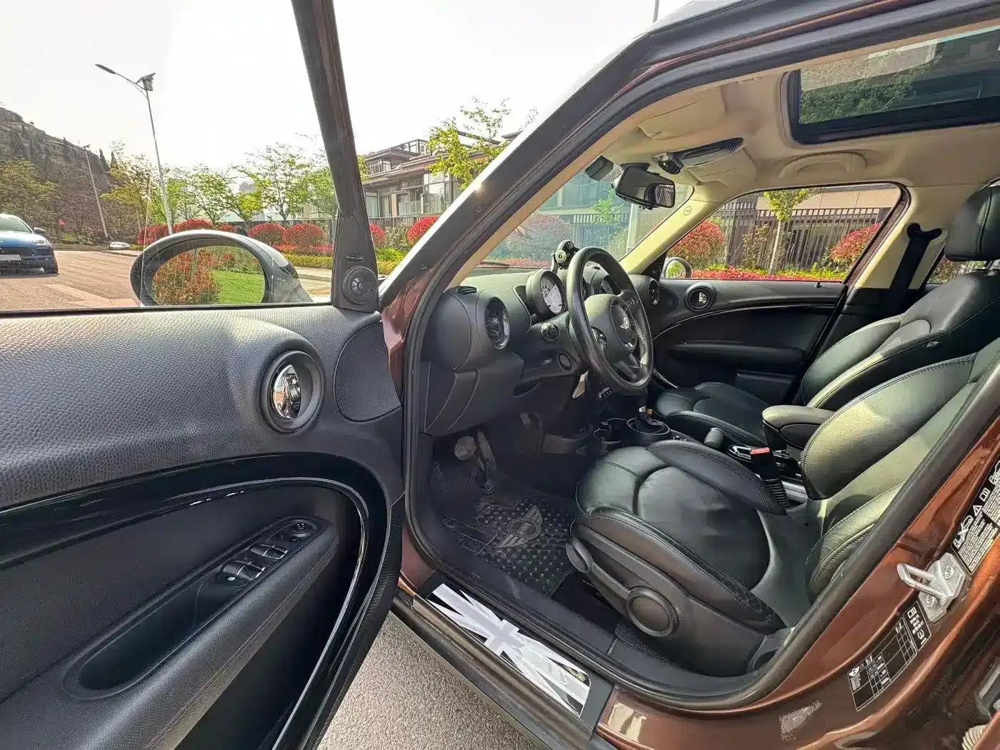 MINI COUNTRYMAN 2013 1.6T COOPER ALL4 Excitement — миниатюра 5
