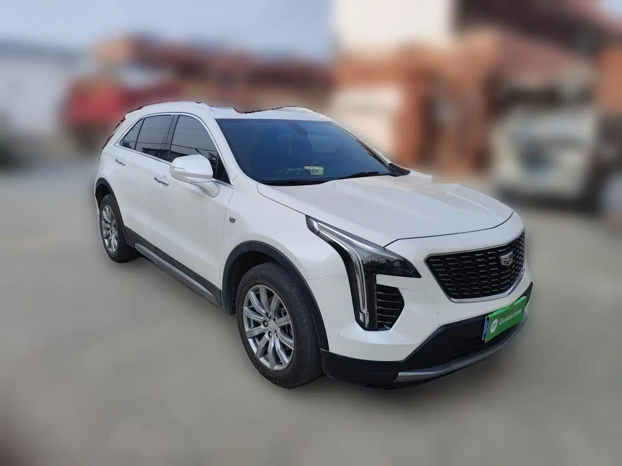 Cadillac XT4 2021 28T Two-Wheel Drive Luxury Version — миниатюра 3