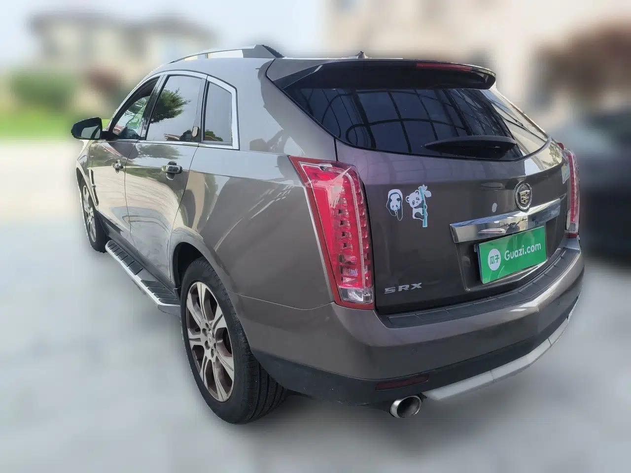 Cadillac SRX 2012 3.0L Leading Model — миниатюра 4