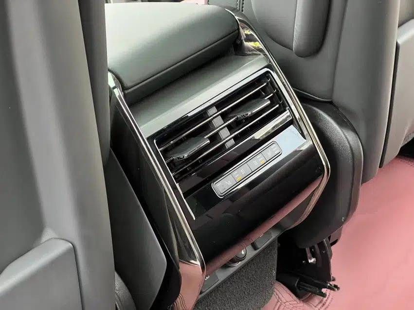 Land Rover Range Sport 2023 400PS Dynamic SE — миниатюра 11