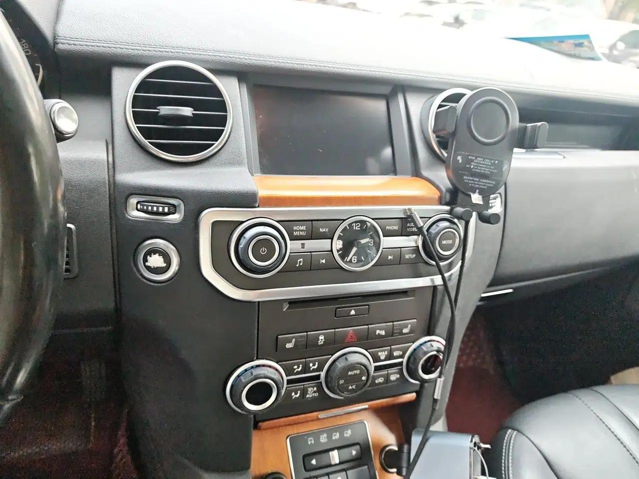 Land Rover Discovery 2014 3.0 SC V6 HSE — миниатюра 13