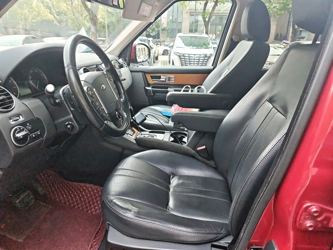 Land Rover Discovery 2014 3.0 SC V6 HSE — миниатюра 15