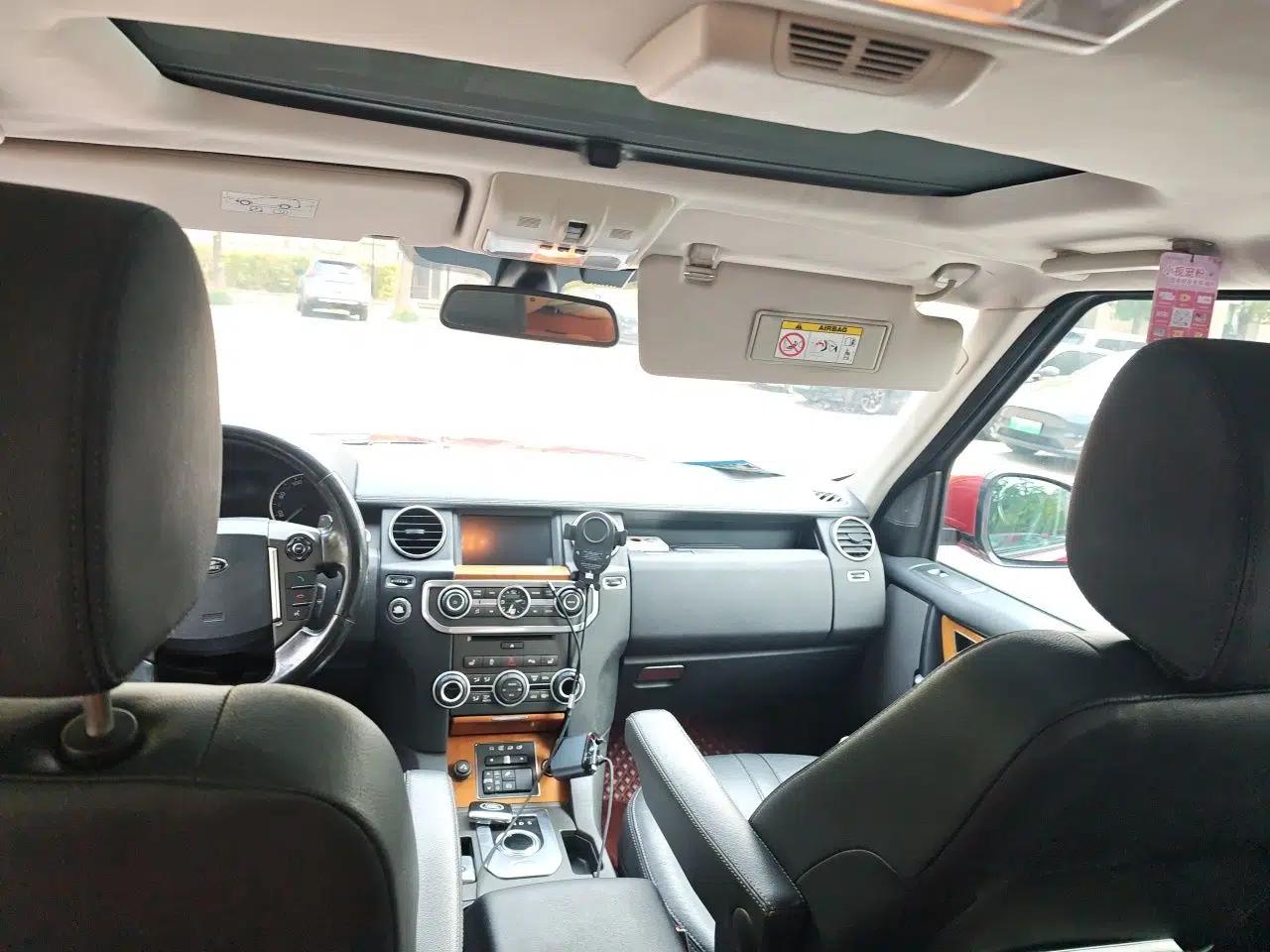 Land Rover Discovery 2014 3.0 SC V6 HSE — миниатюра 18