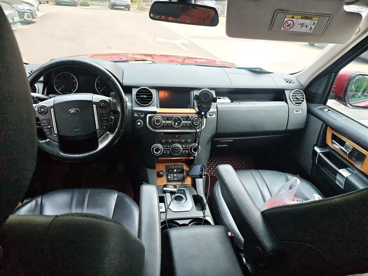 Land Rover Discovery 2014 3.0 SC V6 HSE — миниатюра 9