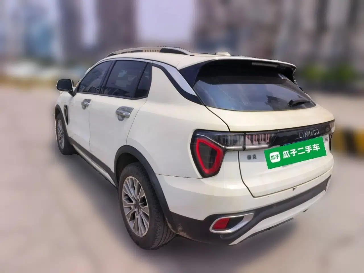 Lynk & Co 01 2018 2.0T Two-Wheel-Drive + Version — миниатюра 4